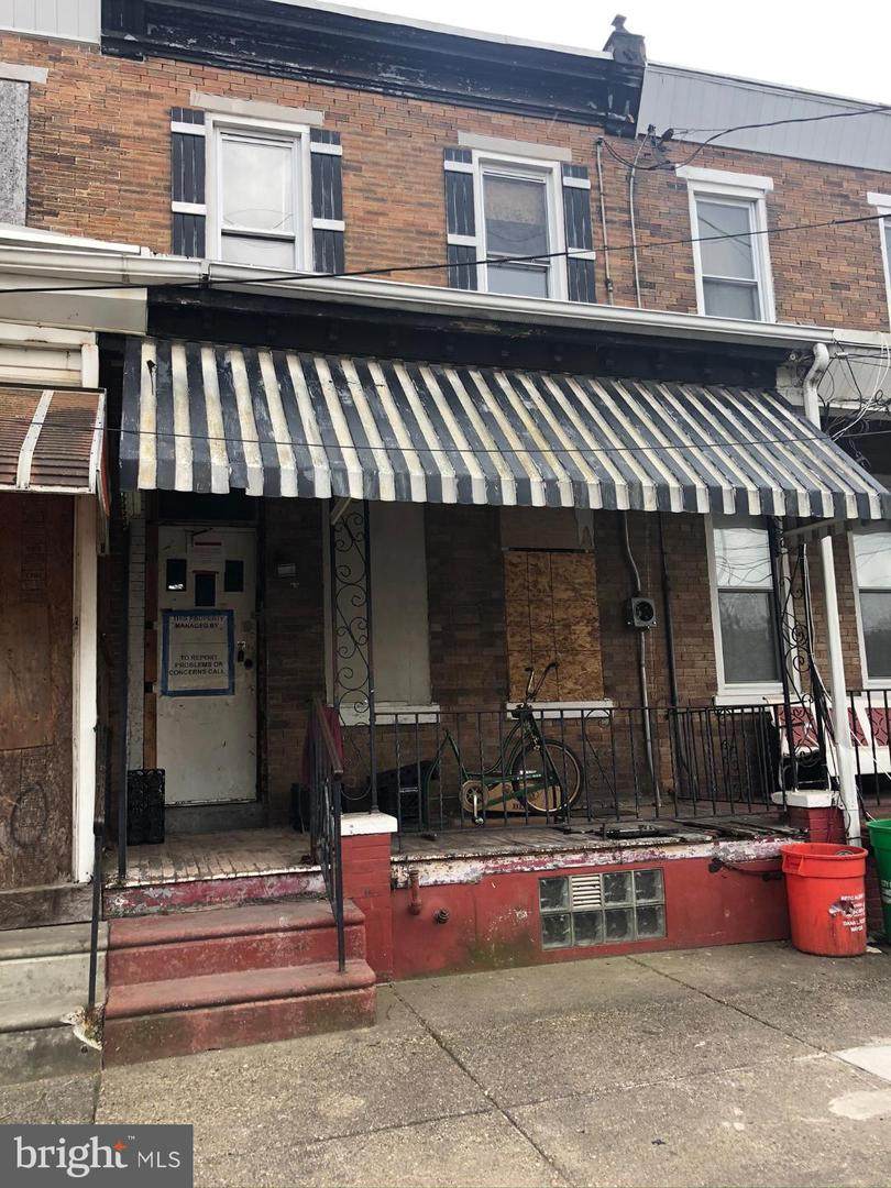 818 Spruce Street - Photo 1