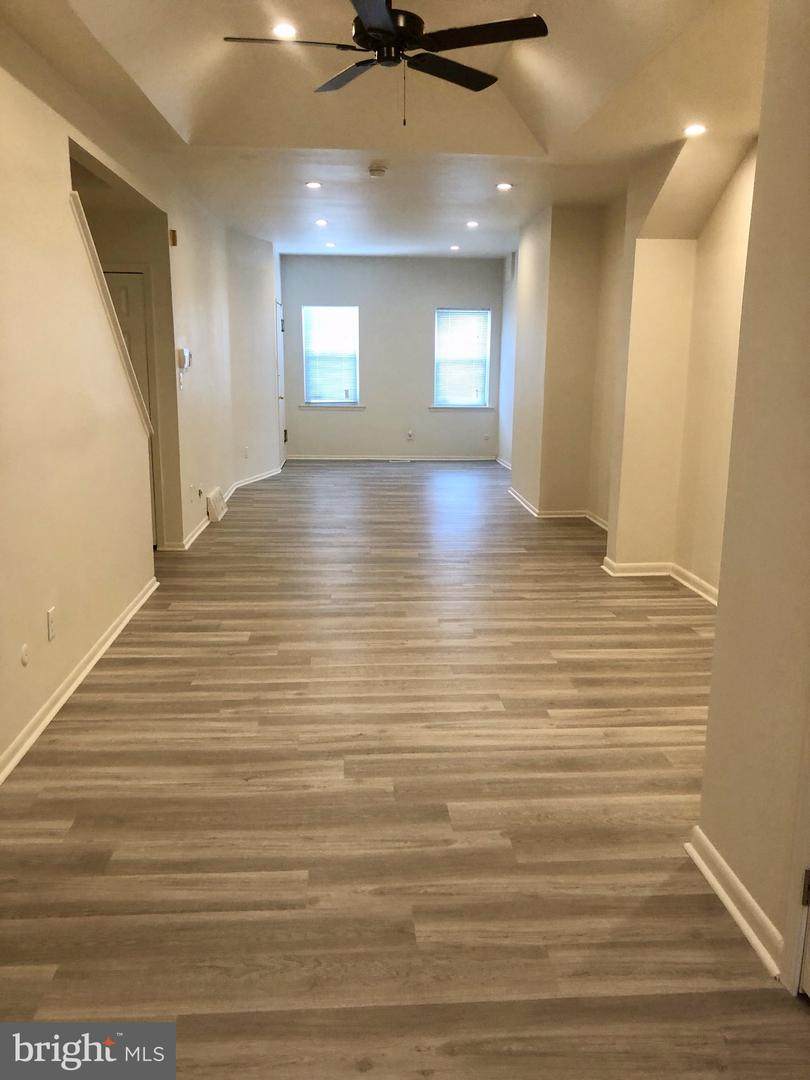 611 33RD Street - Photo 1