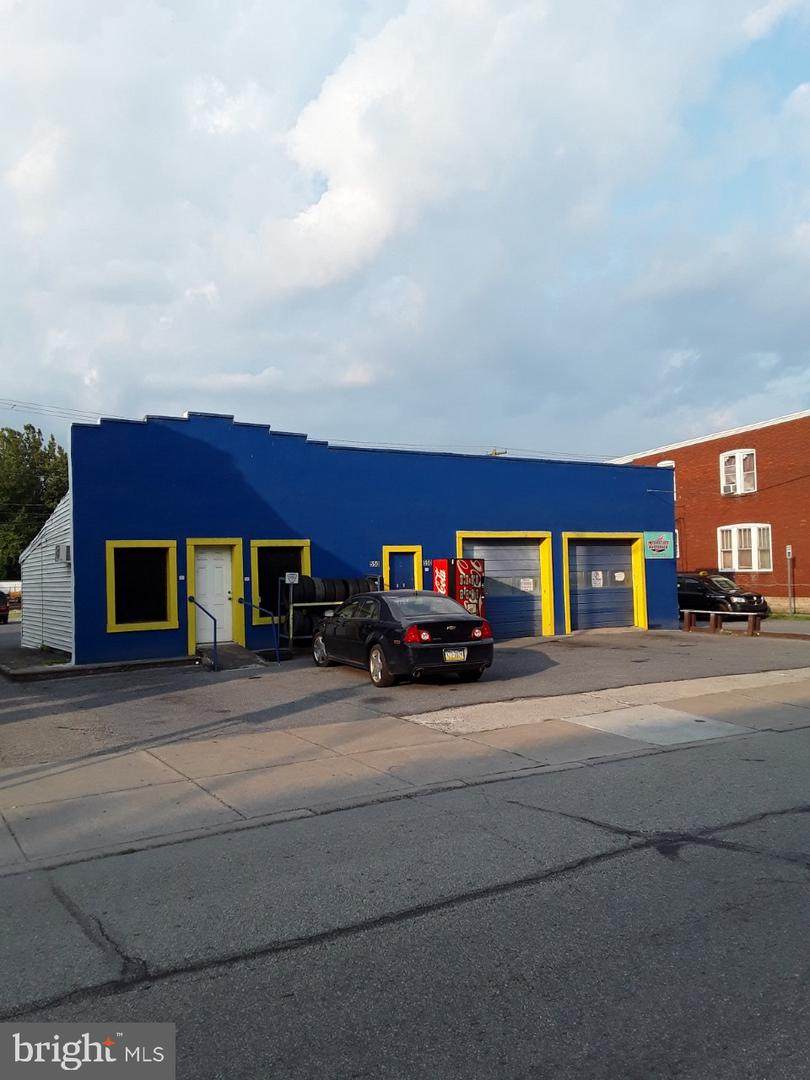 550 Front Street - Photo 1
