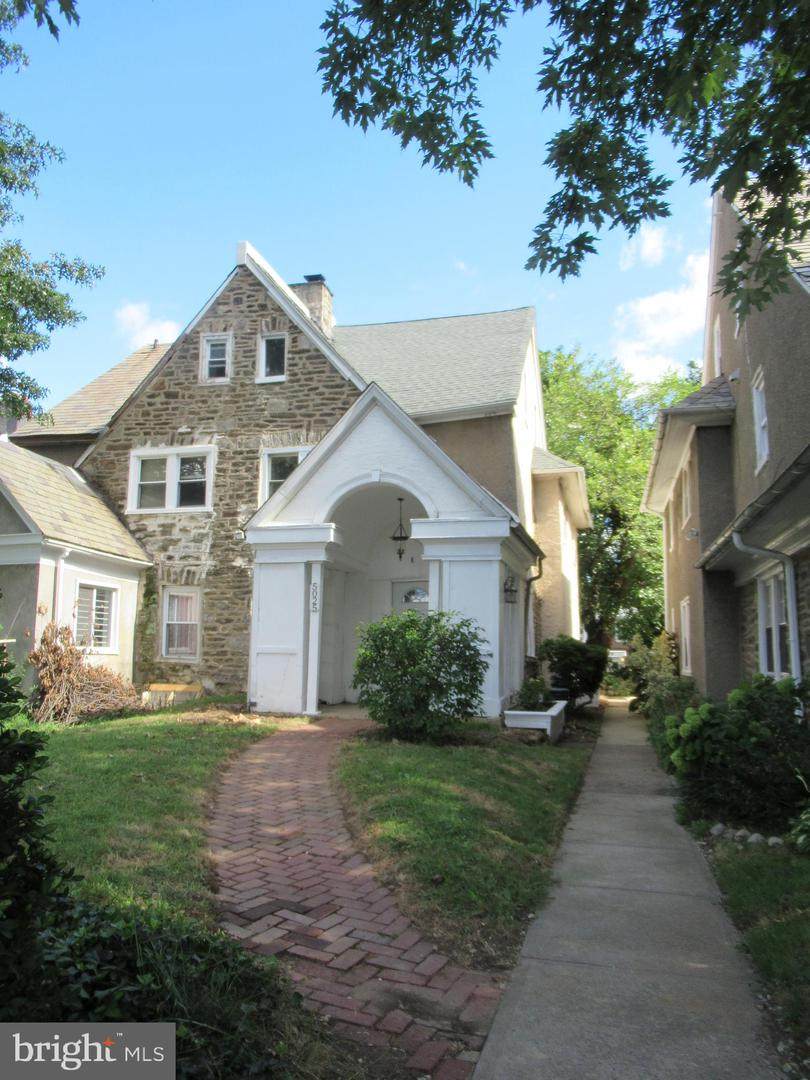 5025 Wissahickon Avenue - Photo 1