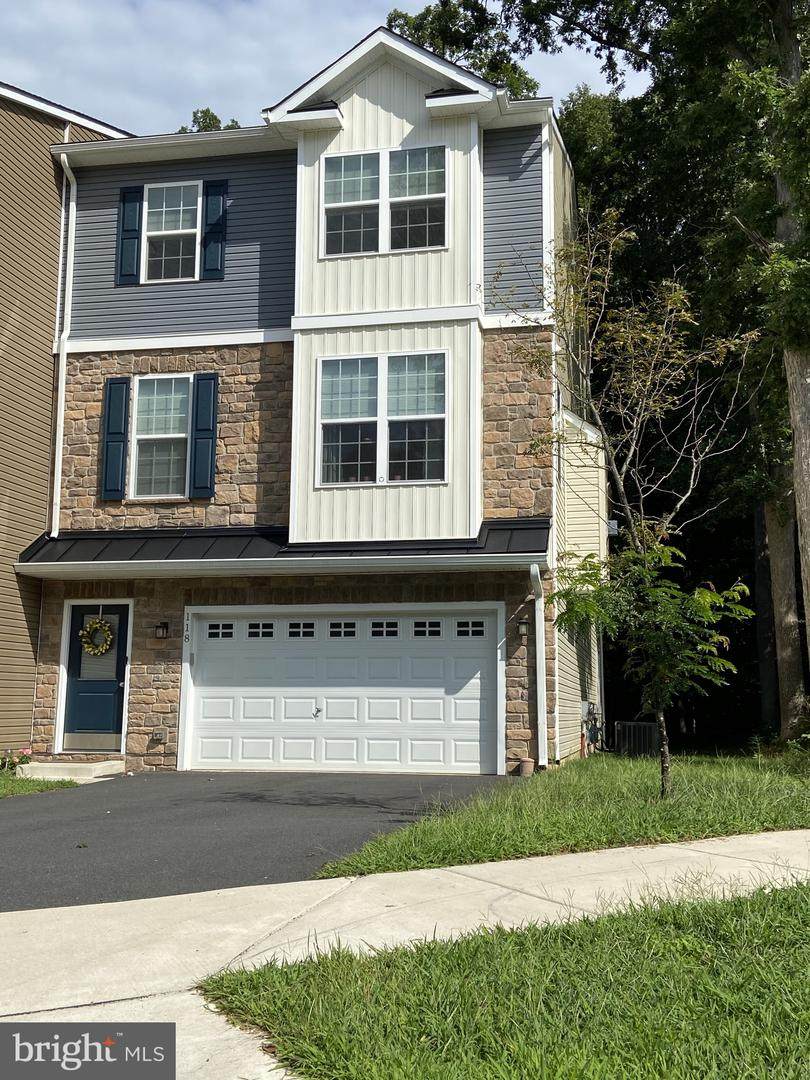 118 Peel Lane - Photo 1
