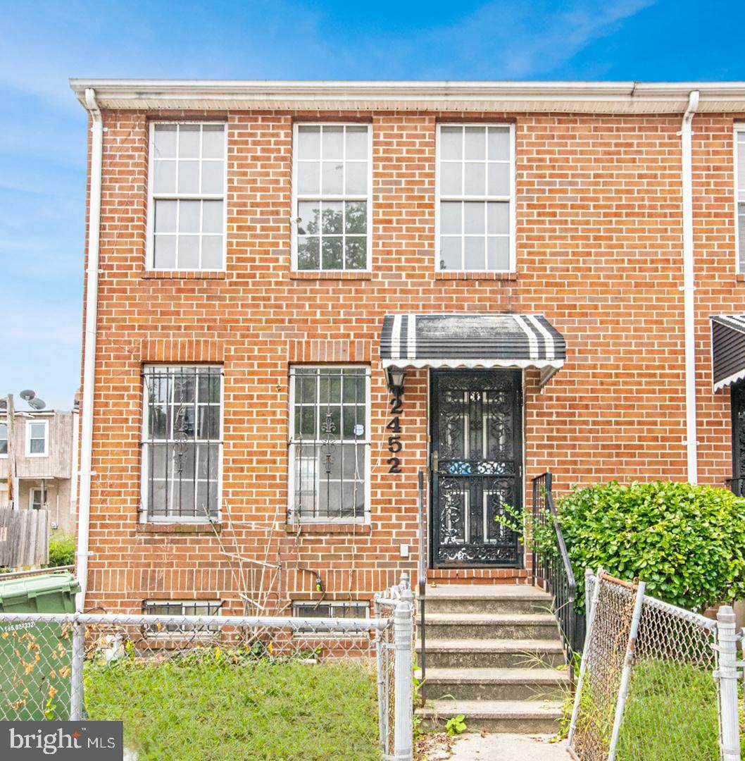2452 Francis Street - Photo 1