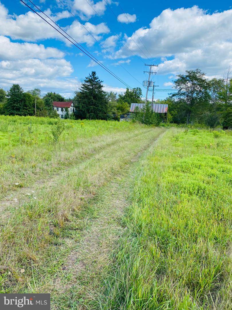 3192 Charlotte - Photo 1