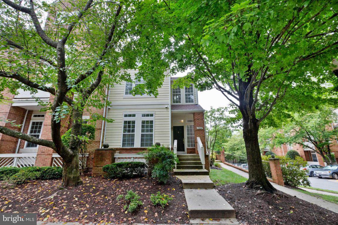 1346 Garden Wall Circle - Photo 1