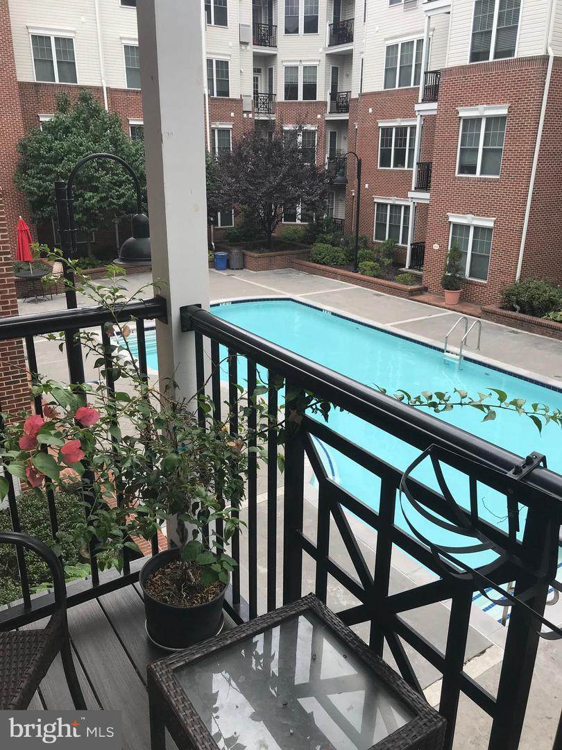 300 Elm Street - Photo 1