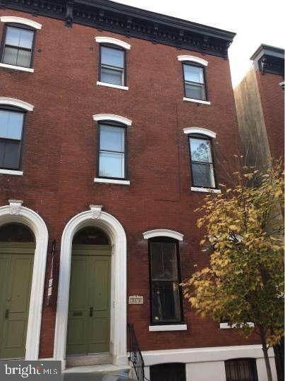 2038 Wallace Street - Photo 1