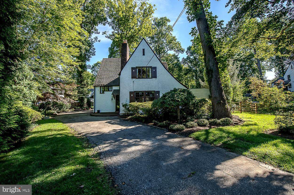 647 Sussex Road - Photo 1