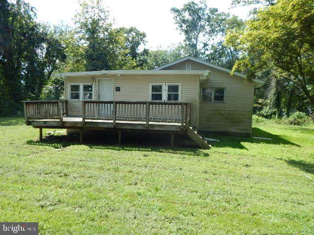 10 Maple Lane - Photo 1