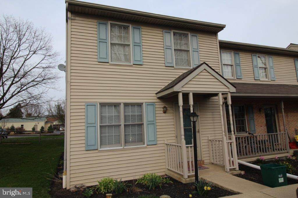 80 Diller Avenue - Photo 1