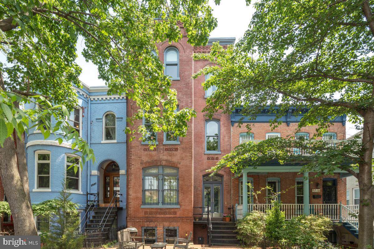 1919 17TH Street - Photo 1