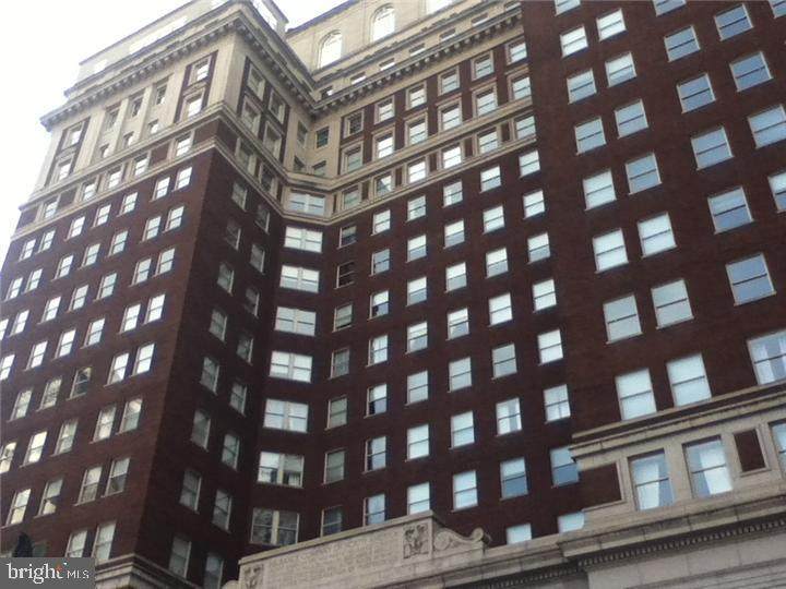 1600-18 Arch Street - Photo 1