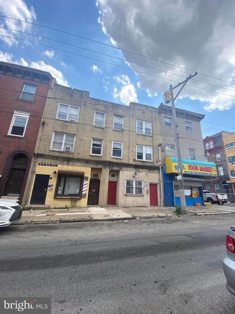 1430 Master Street - Photo 1