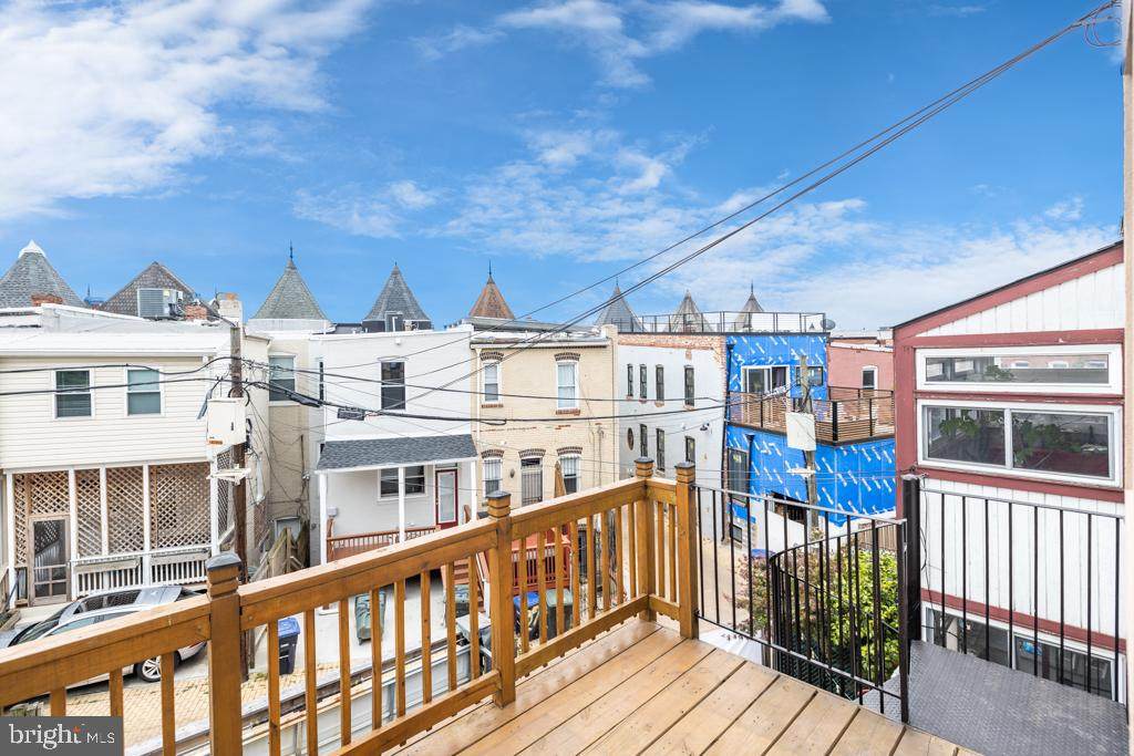 42 Rhode Island Avenue - Photo 1
