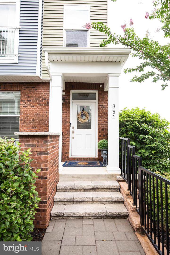 351 7TH Avenue - Photo 1