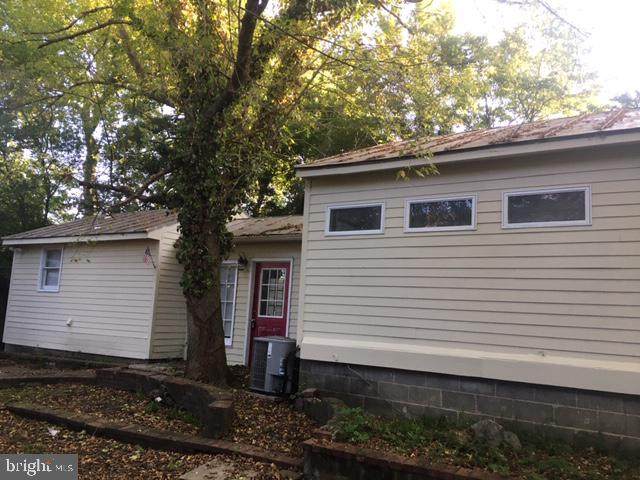 309 Princess Elizabeth Street - Photo 1