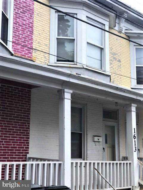 1613 Thompson Street - Photo 1