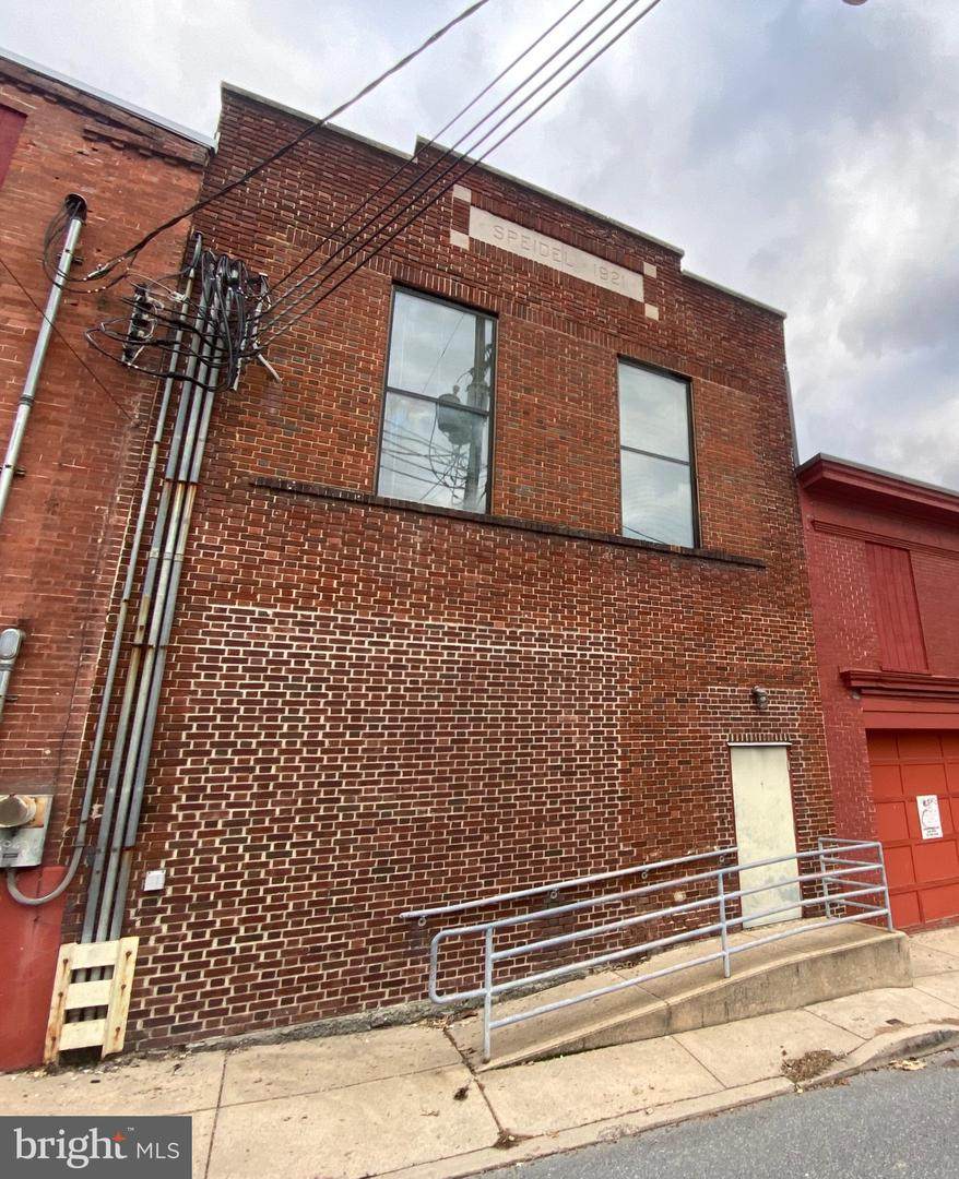 435 Grant Street - Photo 1
