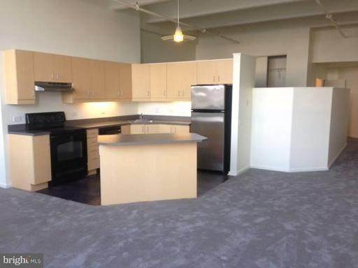 640 Broad Street - Photo 1