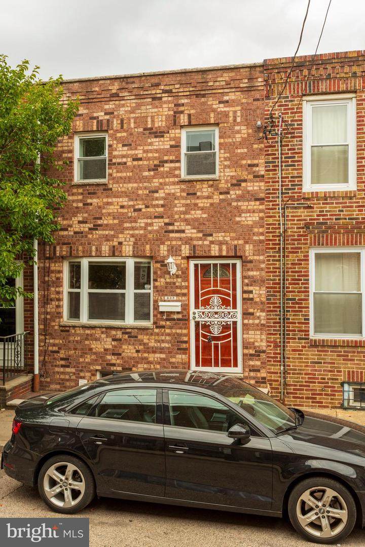 839 Sears Street - Photo 1