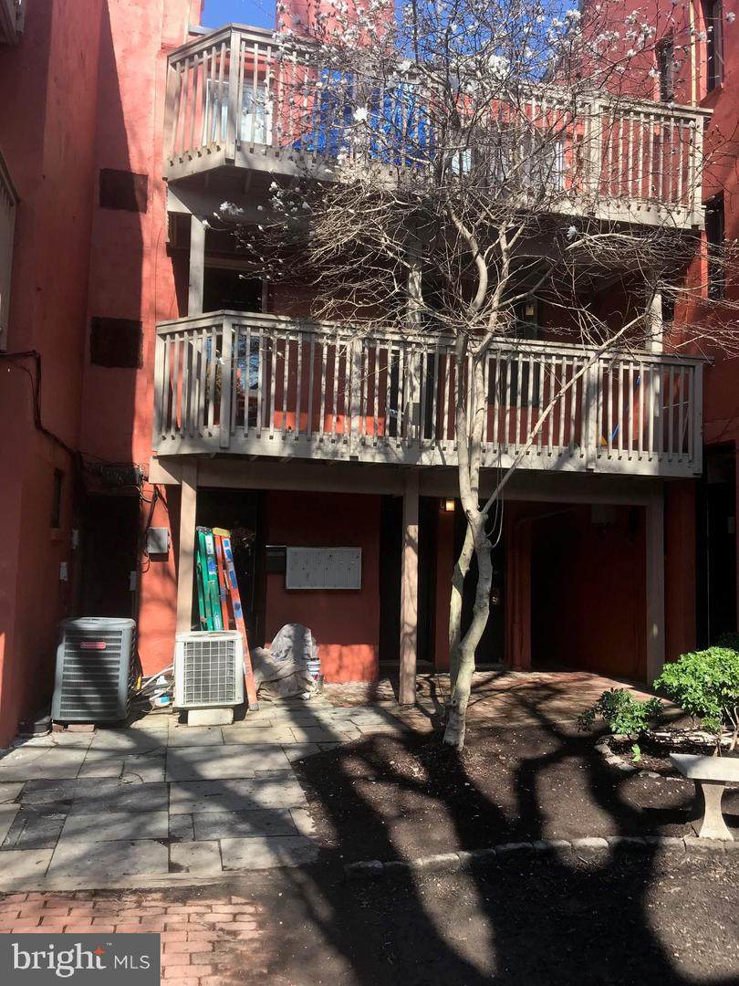1634-38 Lombard Street - Photo 1
