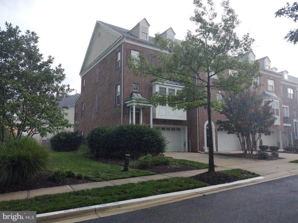 203 Galewood Drive - Photo 1