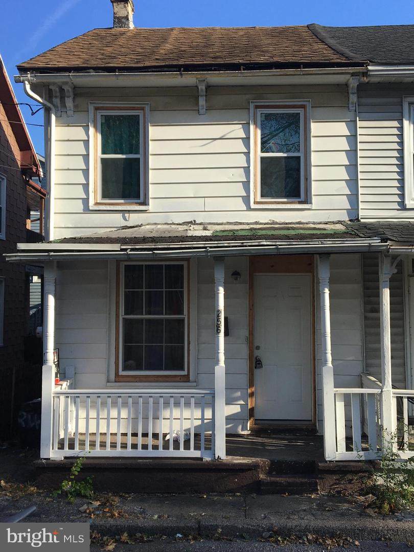 256 Ridge Street - Photo 1