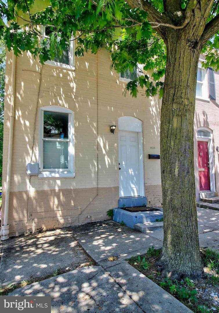 425 Patrick Street - Photo 1