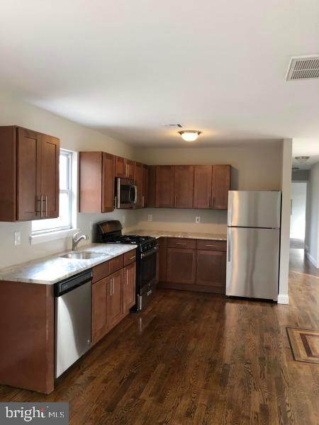 116 Deauville Avenue - Photo 1