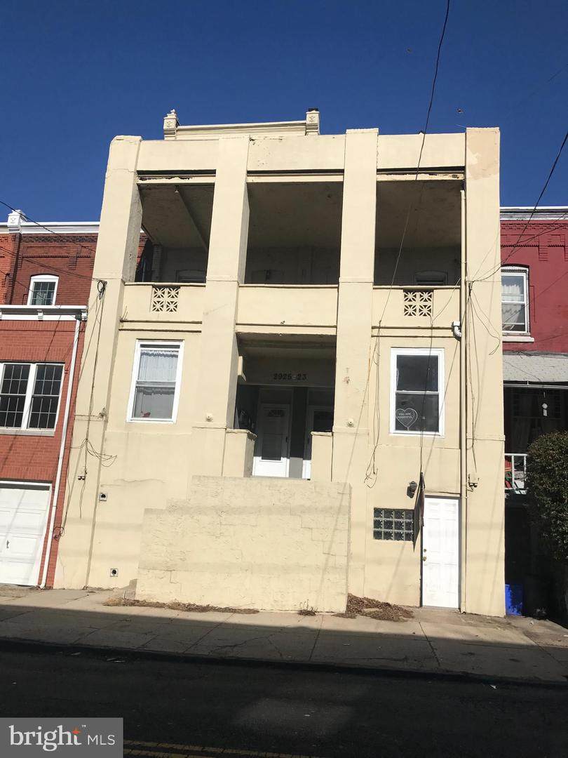 2923-25 Poplar Street - Photo 1