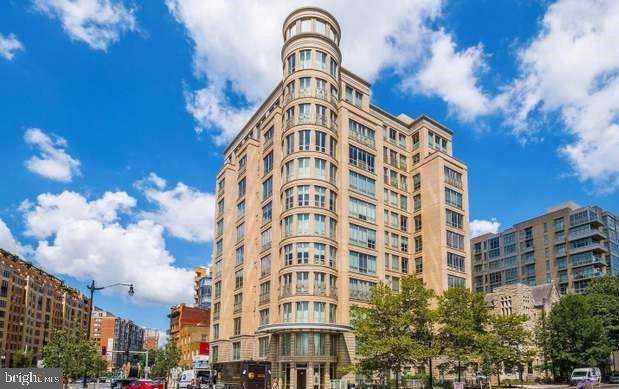 301 Massachusetts Avenue - Photo 1
