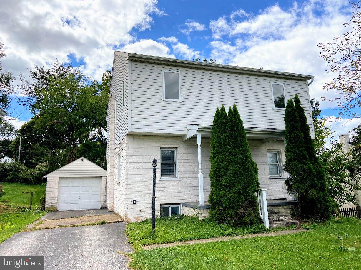 206 Hendricks Avenue - Photo 1