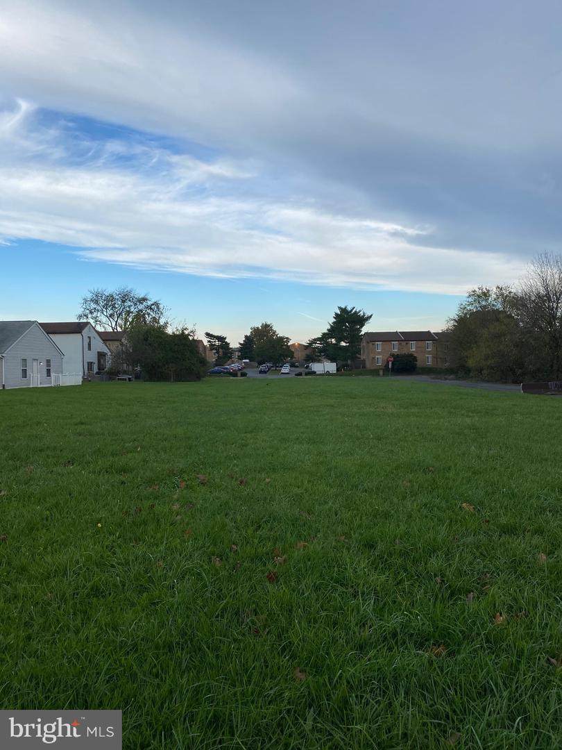 8610 Dicks Place - Photo 1