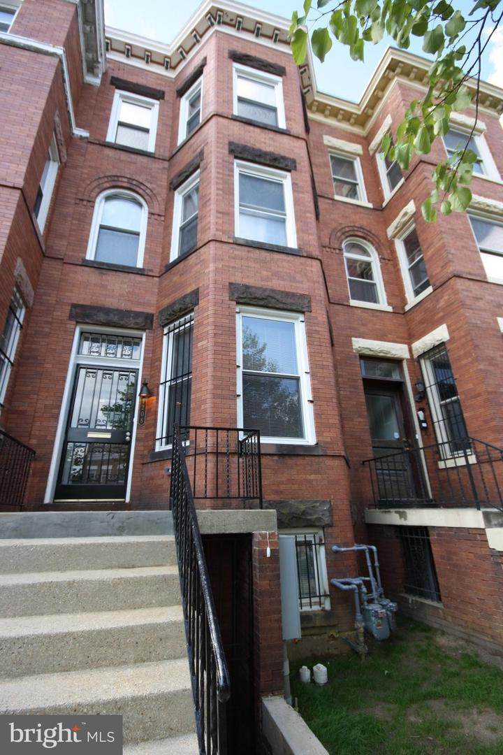1208 Fairmont Street - Photo 1