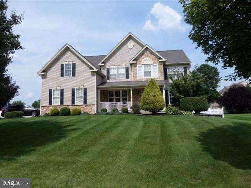7 Amaryllis Lane - Photo 1