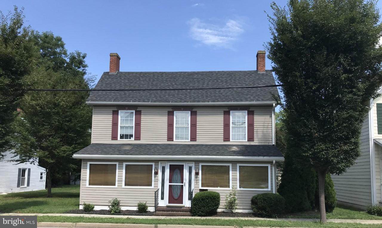 623 Goldsborough Street - Photo 1
