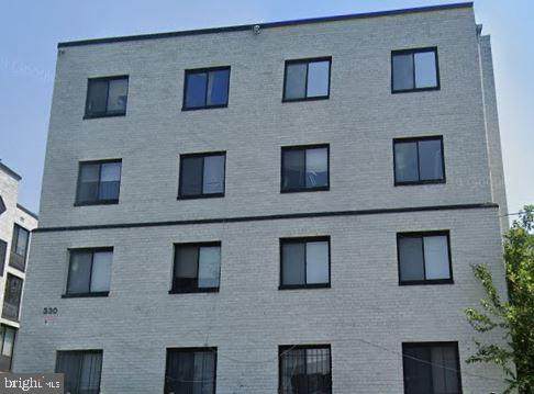 330 37TH Street - Photo 1