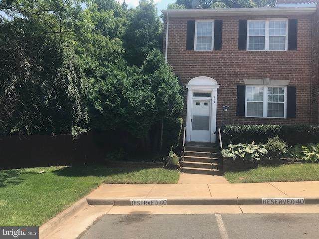 213 Beacon Drive - Photo 1