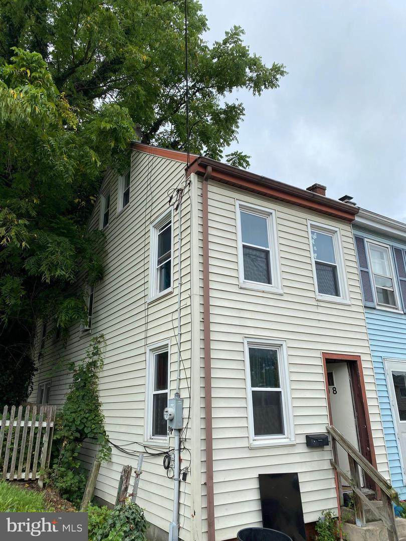 608 5TH Street - Photo 1