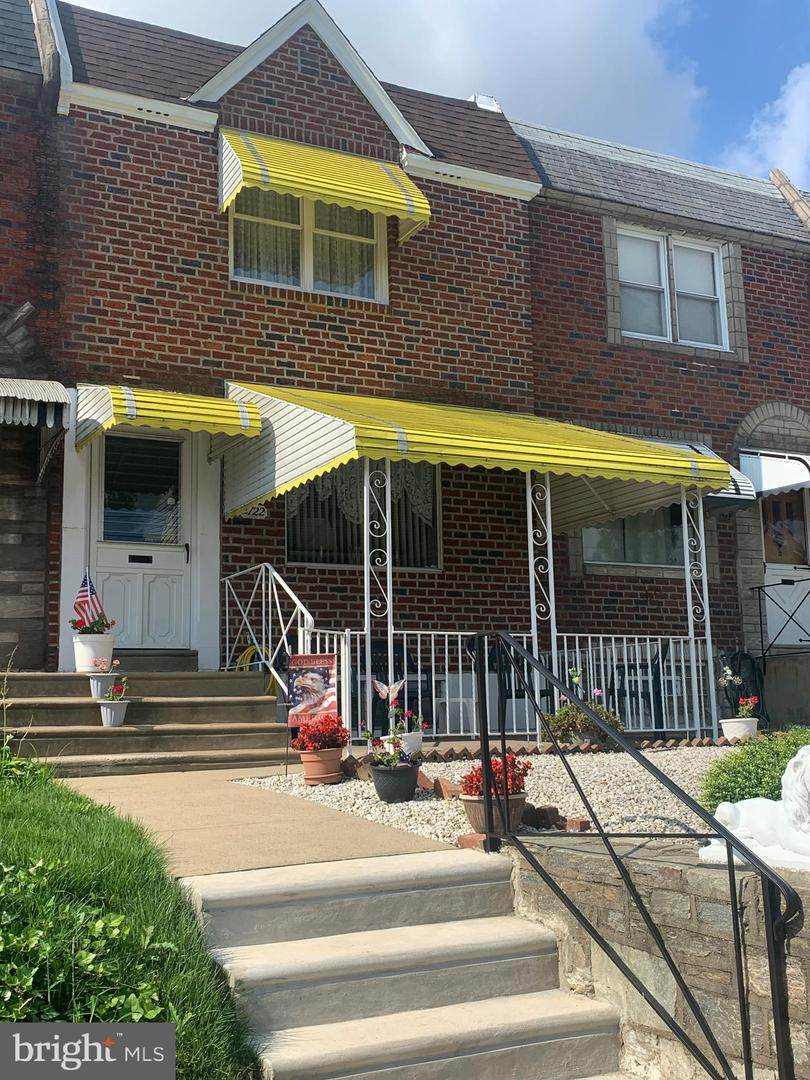 2722 Devereaux Avenue - Photo 1