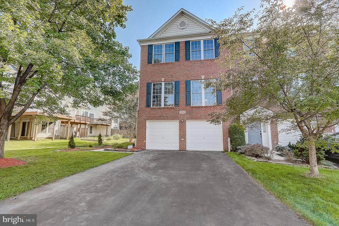 1558 Hallwood Court - Photo 1