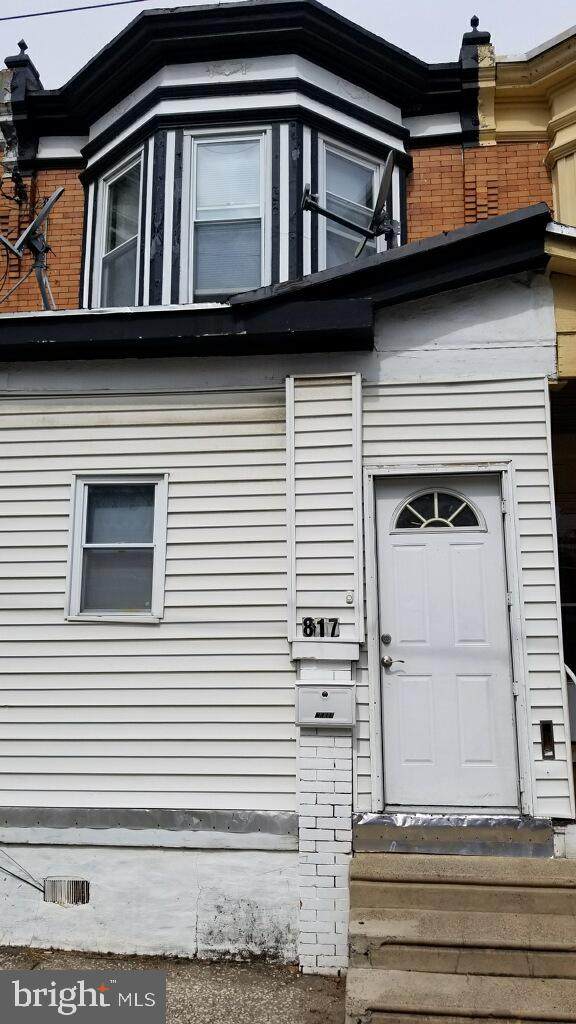 817 Locust Avenue - Photo 1