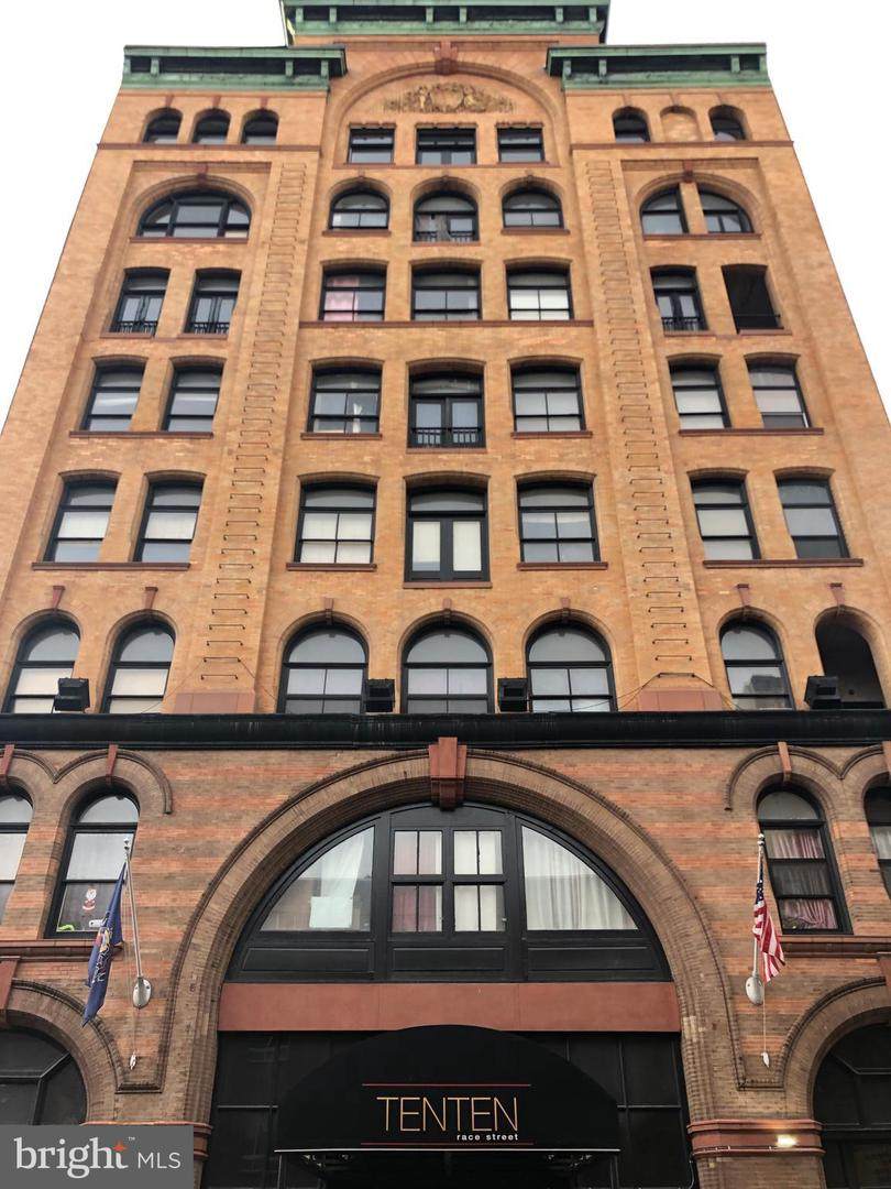 1010 Race Street - Photo 1