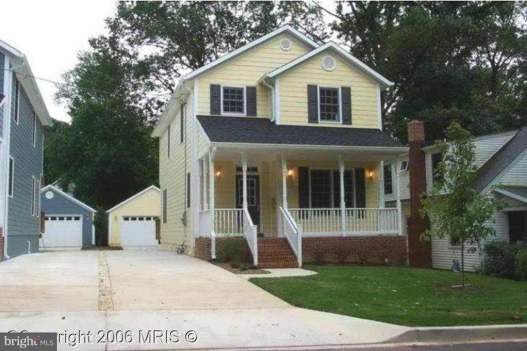 5654 8TH Road - Photo 1