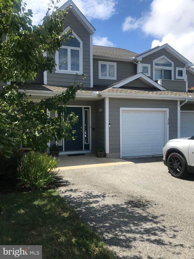 399 Lakeside Drive - Photo 1