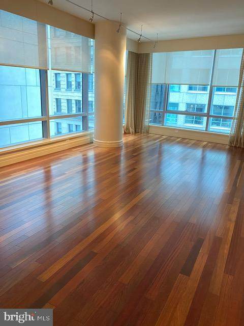 1414 Penn Square - Photo 1
