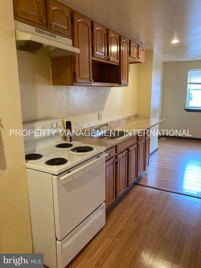 16 Silver Street - Photo 1