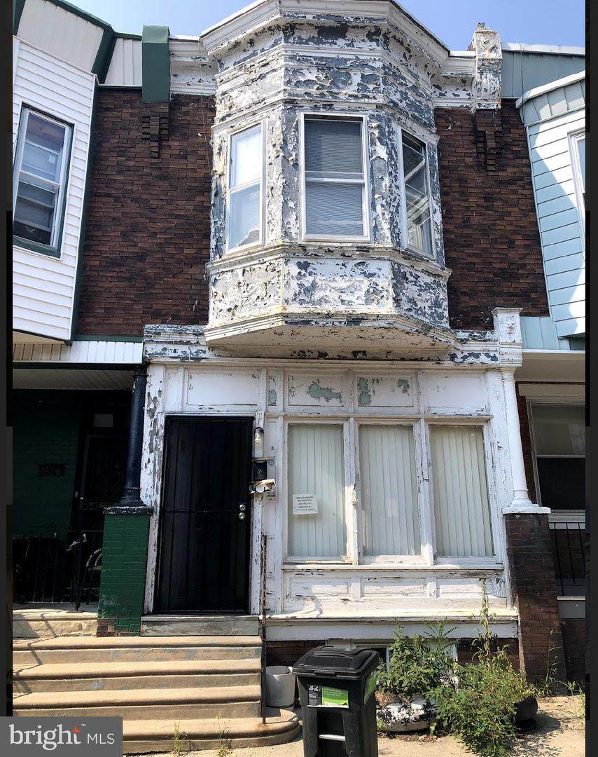 1306 Paxon Street - Photo 1