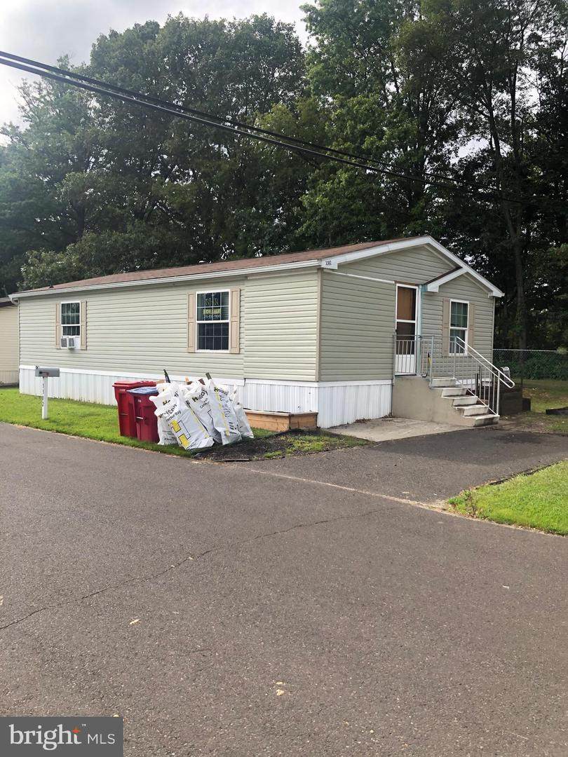 3302 Lilac Avenue - Photo 1