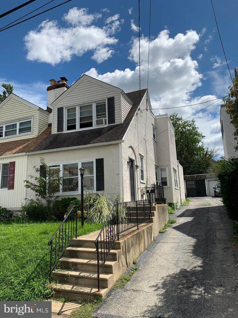 225 Parker Avenue - Photo 1