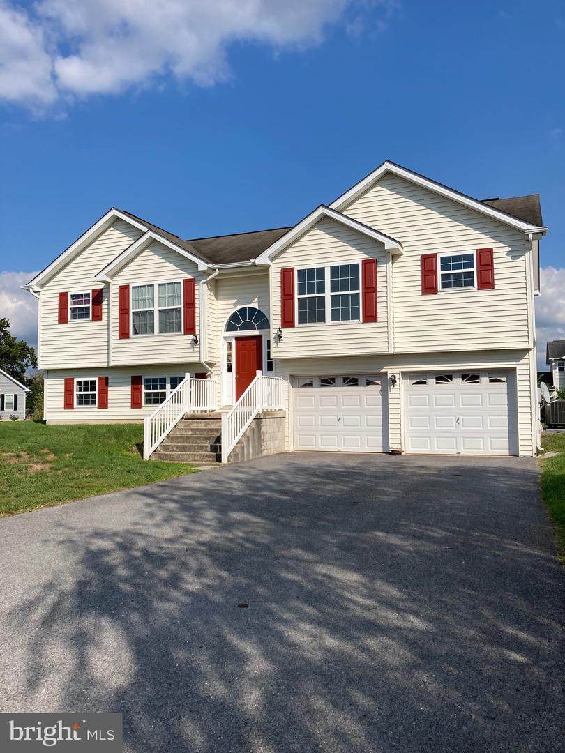 204 Wallace Avenue - Photo 1